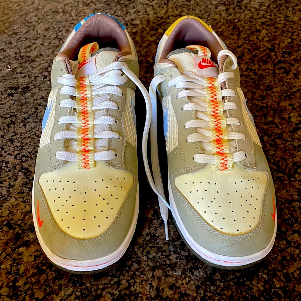 Men’s Nike cartoon dunks from GOAT